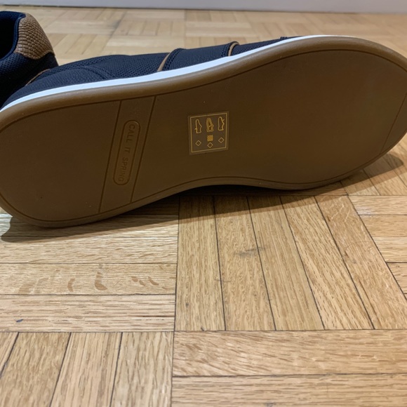 Sport Sneakers - New in Box - Picture 5 of 8